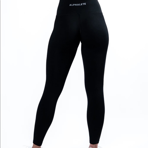 Alphalete Black Halo Leggings in size small - Picture 2 of 4